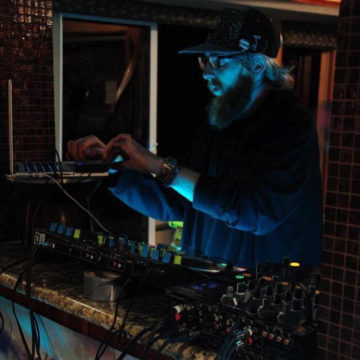 DJ J.J Dubs - Profile
